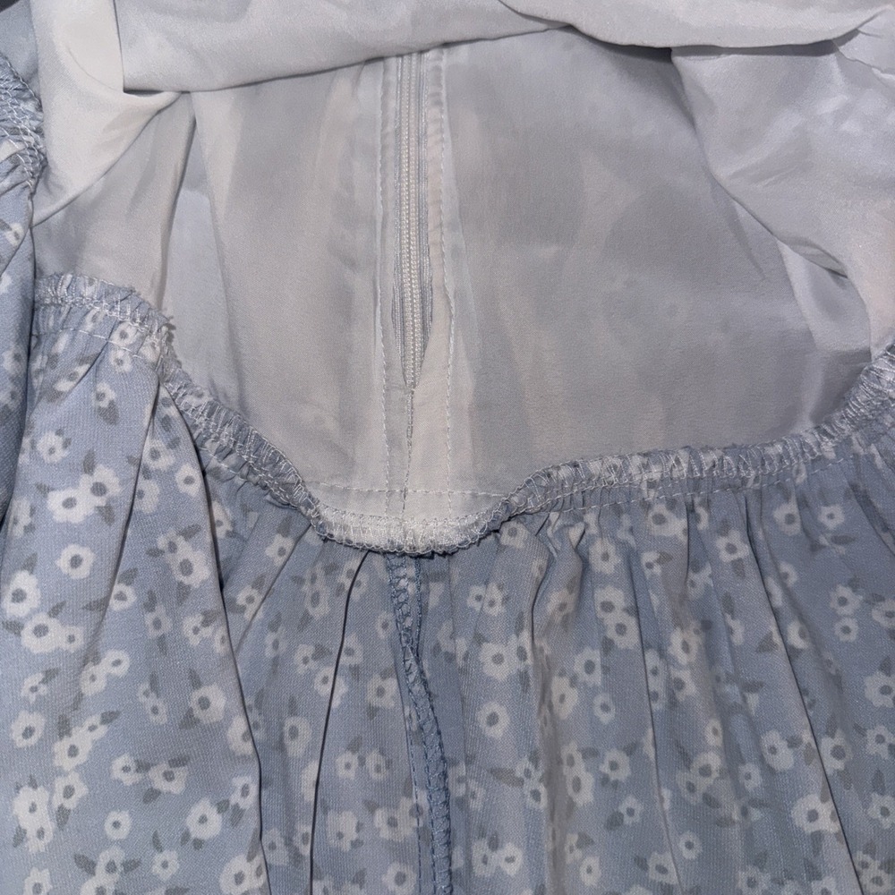 Princess Polly Dress Size 2 Floral Blue V-Neck Mini Runched  Flirty Flowy Skirt - Picture 9 of 13